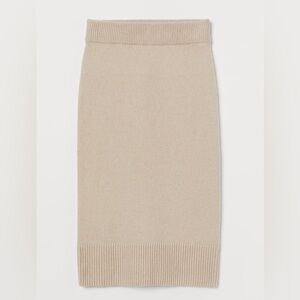H&M • Ribbed Midi Pencil Skirt